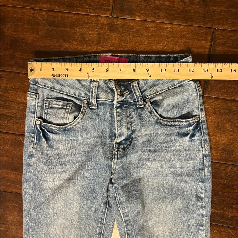 Light Blue Flare Jeans- simple and cute - Picture 3 of 6